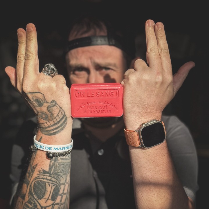 Savonnette Marseillaise phrase Marseillaise mythique Oh Le Sang